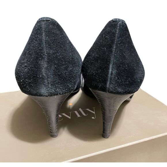 Levity Black Velvet Heels - Size 7 With Original Box - Preowned - Picture 7 of 10